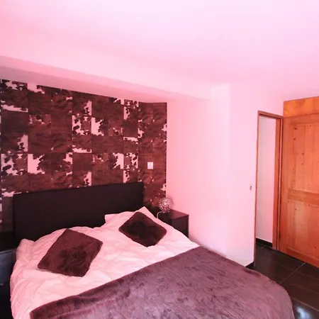 Confortable 12 Pers Avec Balcons, Parking, Proche Village Et Pistes - Fr-1-411-851
